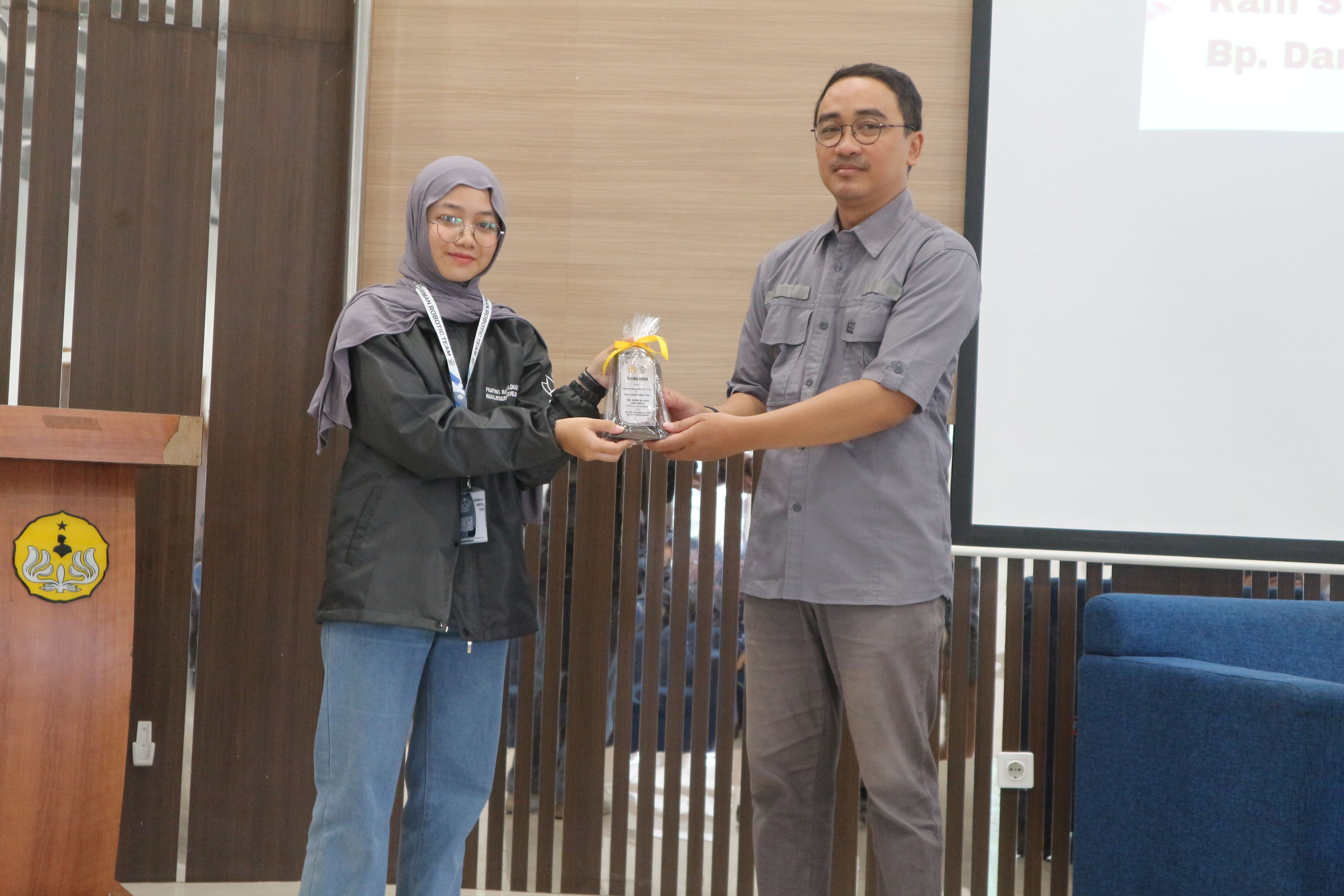 Workshop Internal Robotika 2025